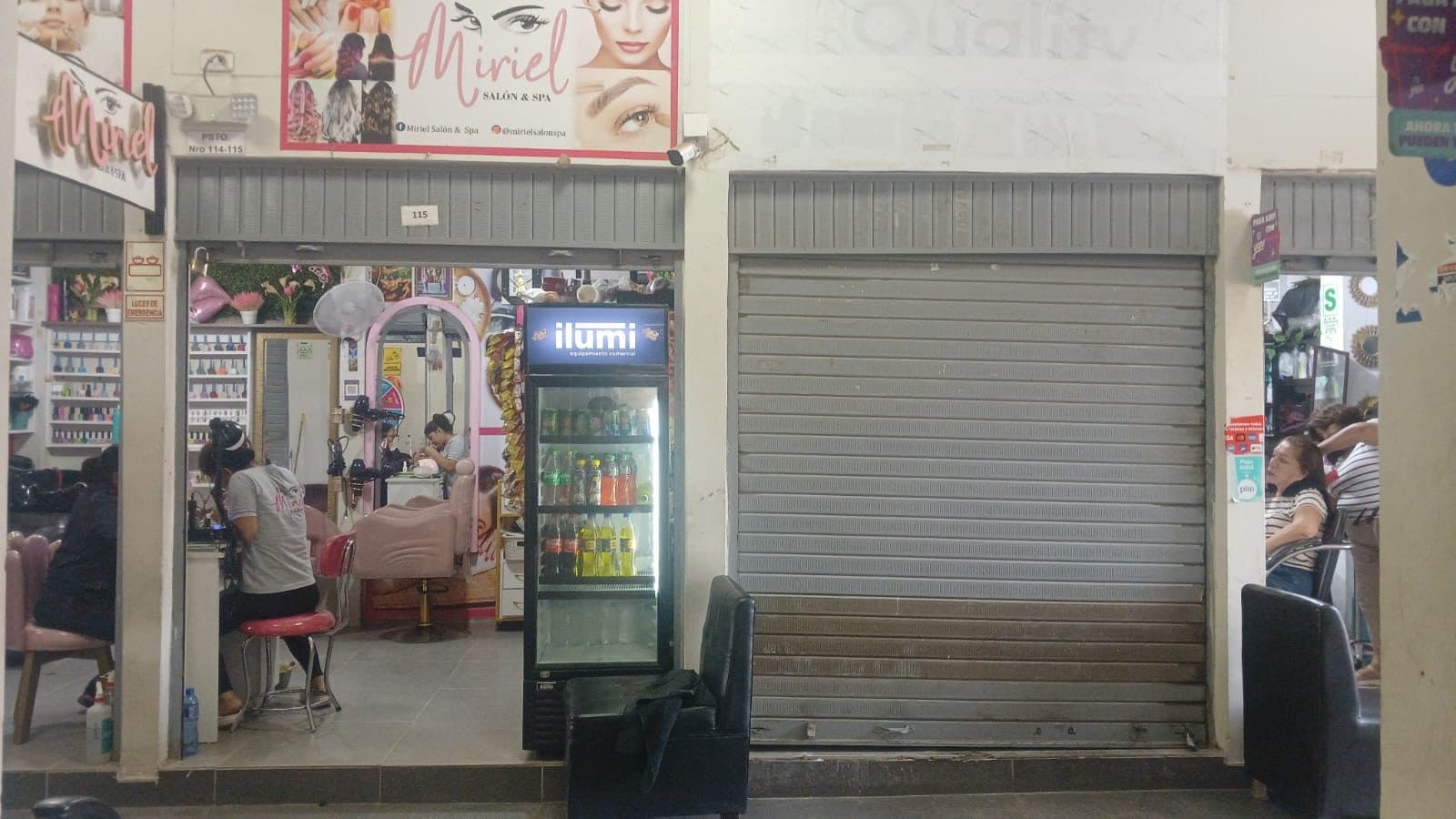 Puesto comercial en mercado de Piura 2