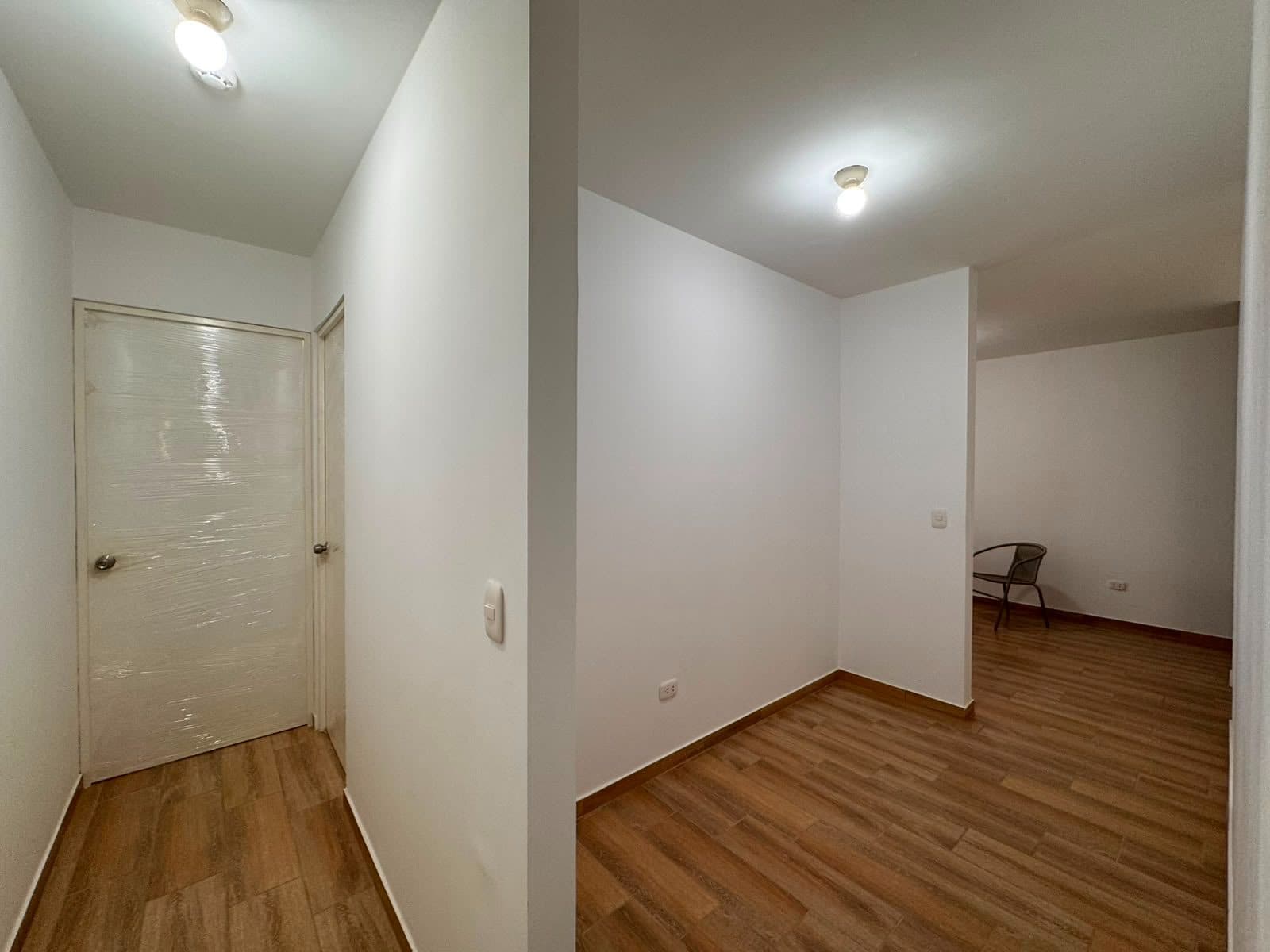 Departamento 83m² | 3 Hab, 2 Baños + Balcón | Condominio con Piscina y Ascensor | S/1600 3
