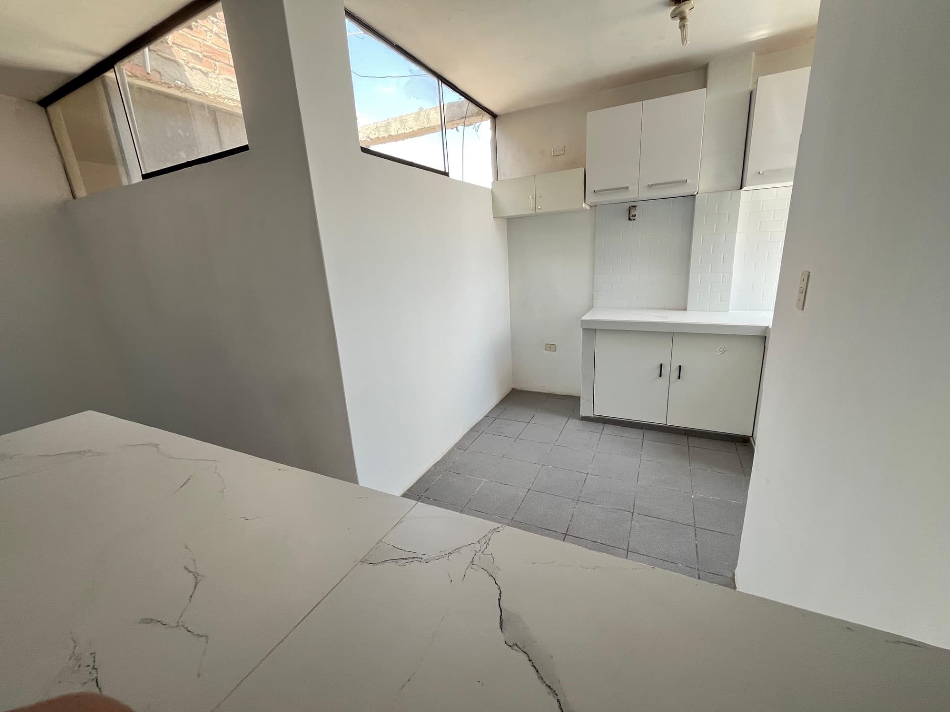 VENTA DE DEPARTAMENTO – URBANIZACIÓN SANTA ANA 3