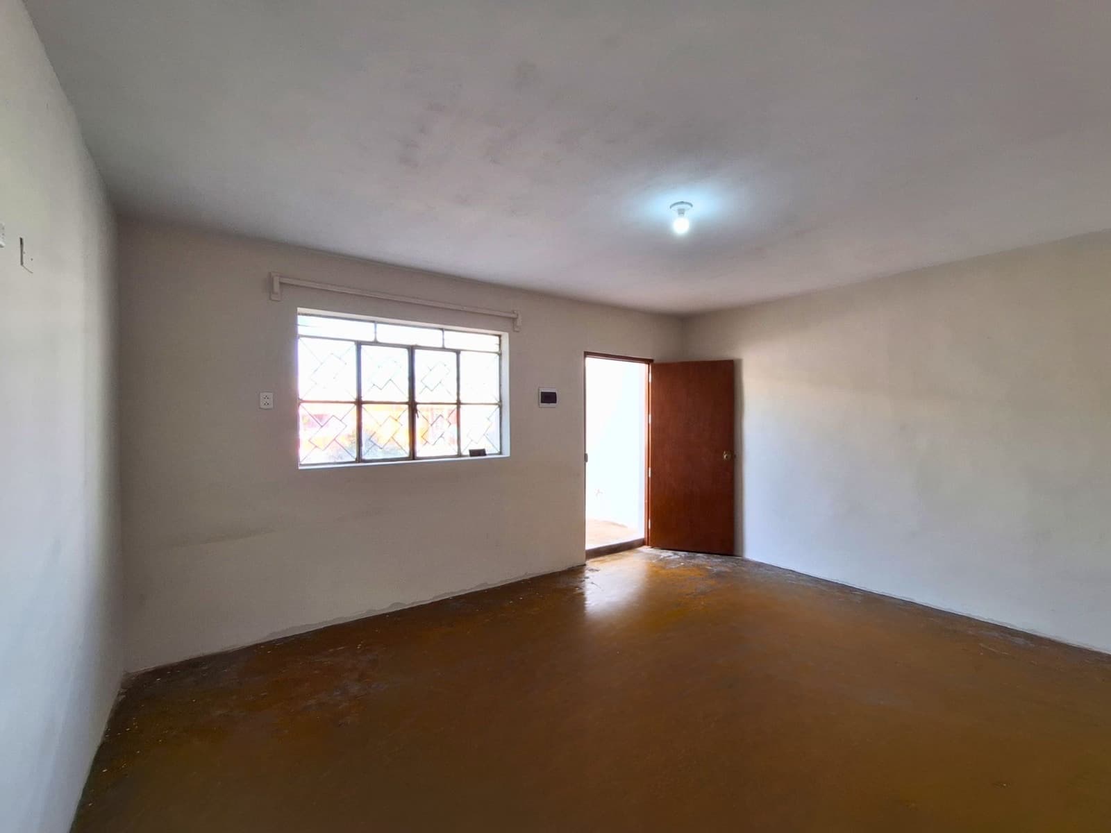 Venta de Propiedad en Av Comercial - San Martín 4