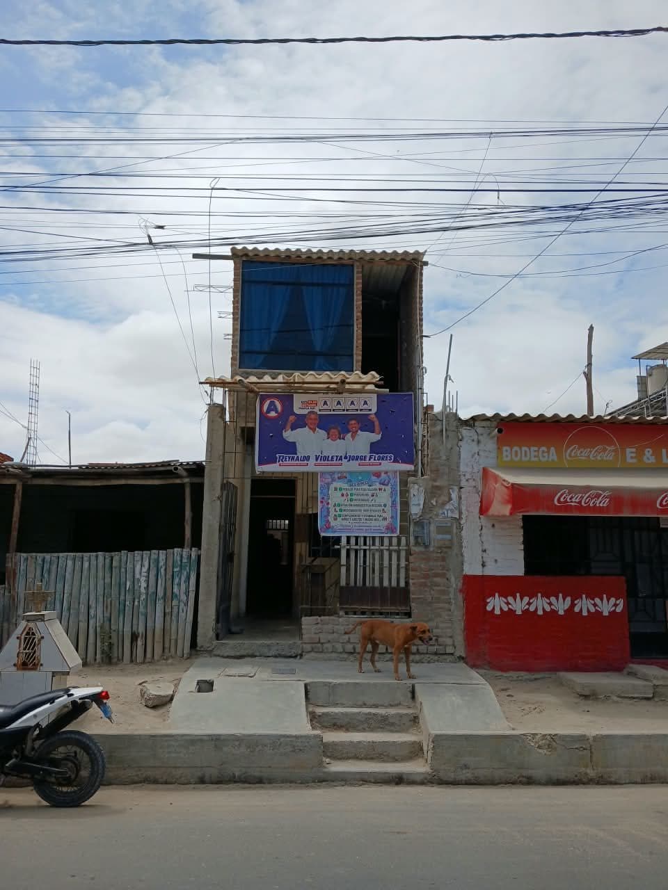 CASA EN VENTA EN AV GRAU CASTILLA 2