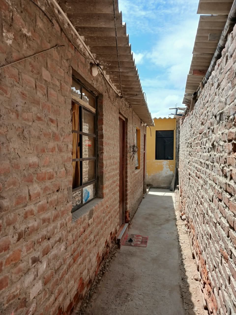 CASA EN VENTA EN AV GRAU CASTILLA 5