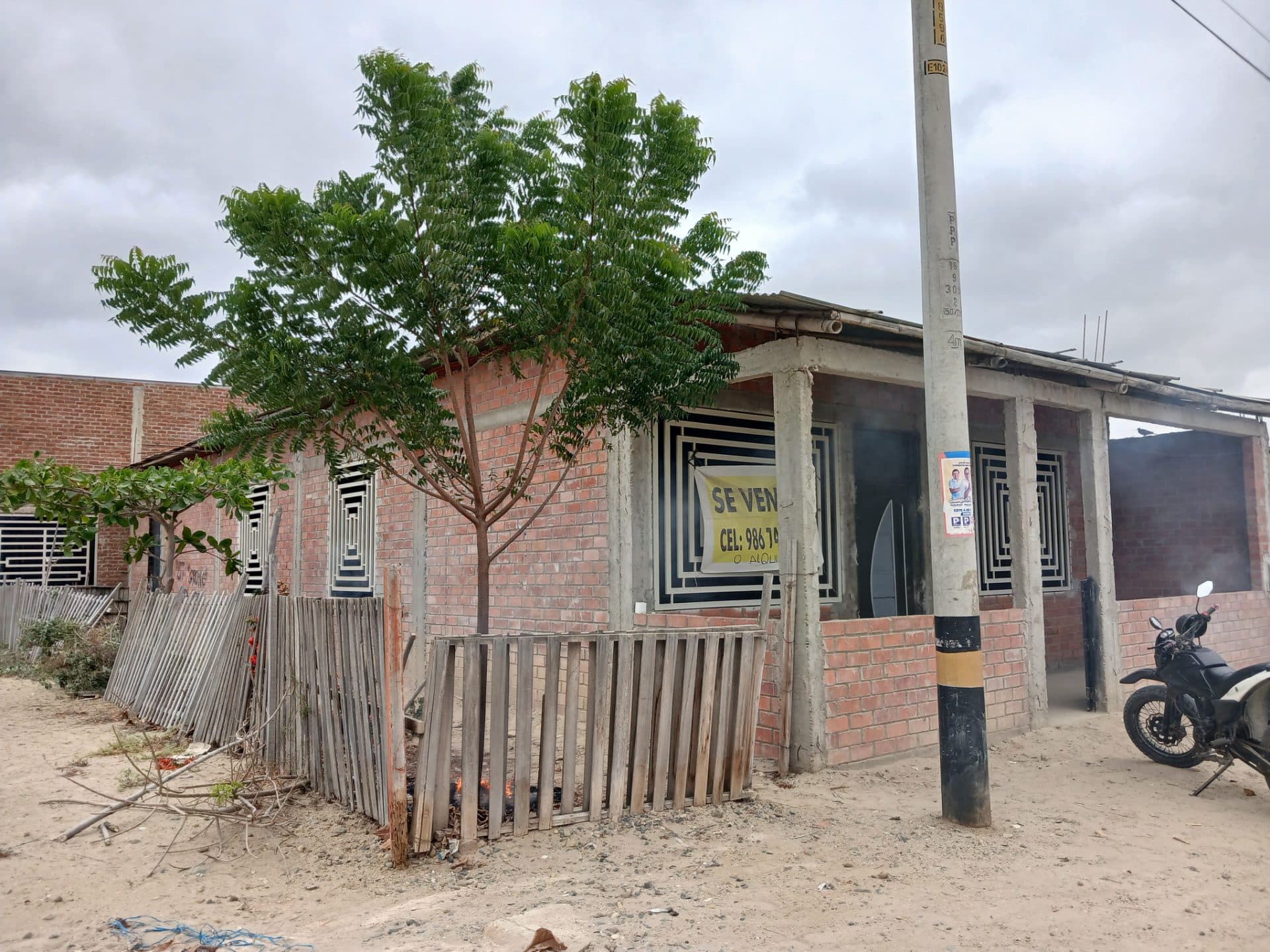 CASA EN VENTA A.H LOS LIBERTADORES CASTILLA 3