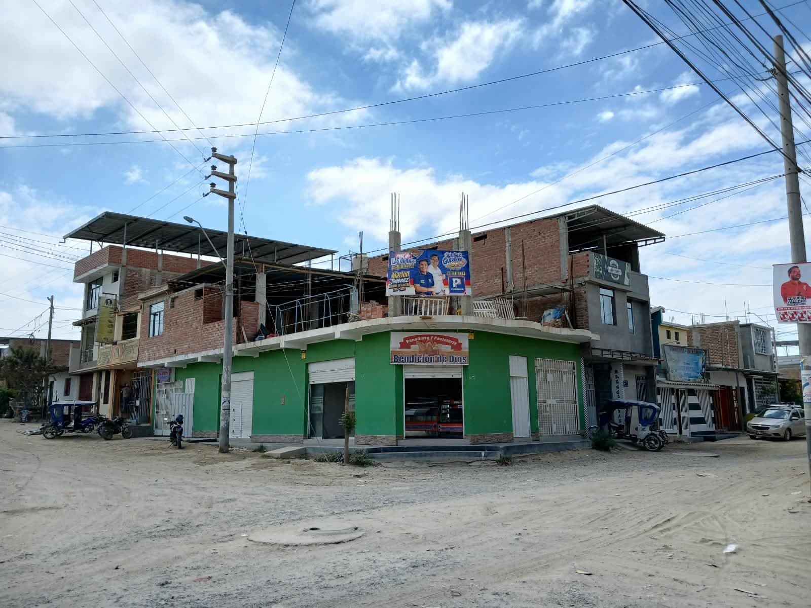 CASA EN VENTA A.H LAS MERCEDES