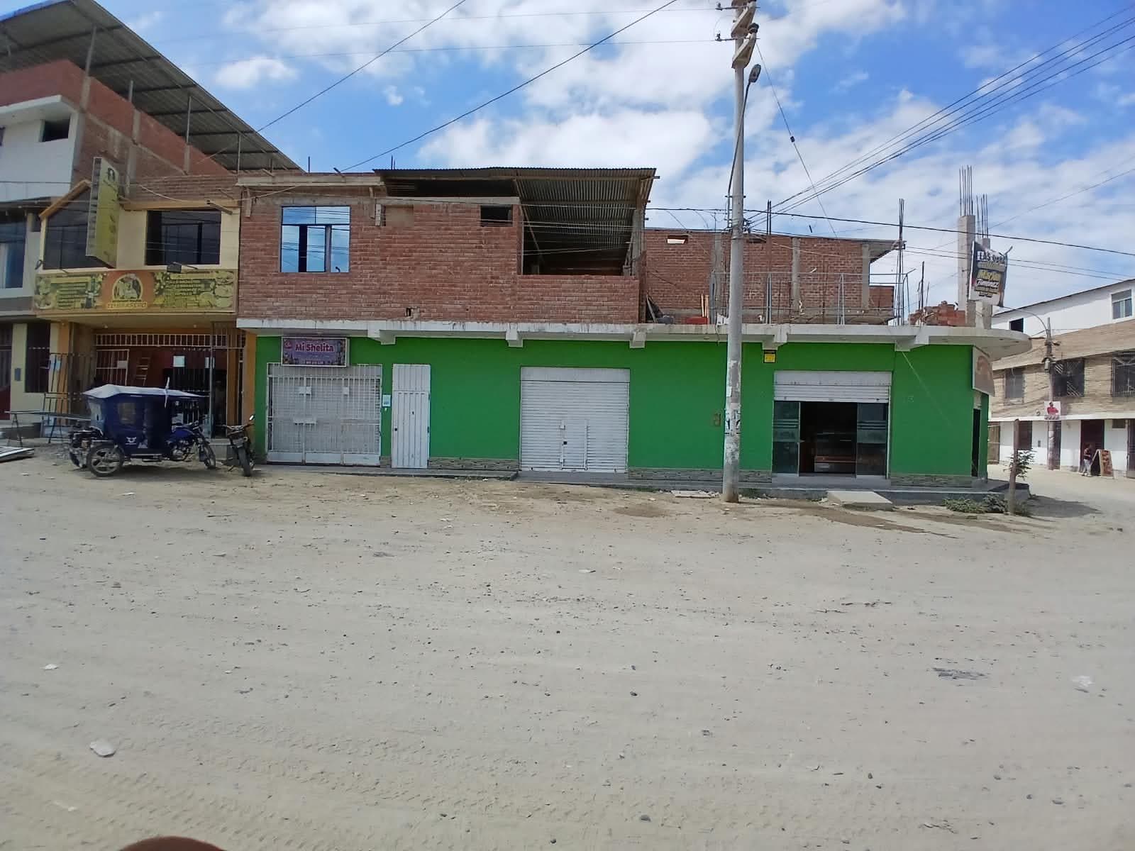 CASA EN VENTA A.H LAS MERCEDES 2