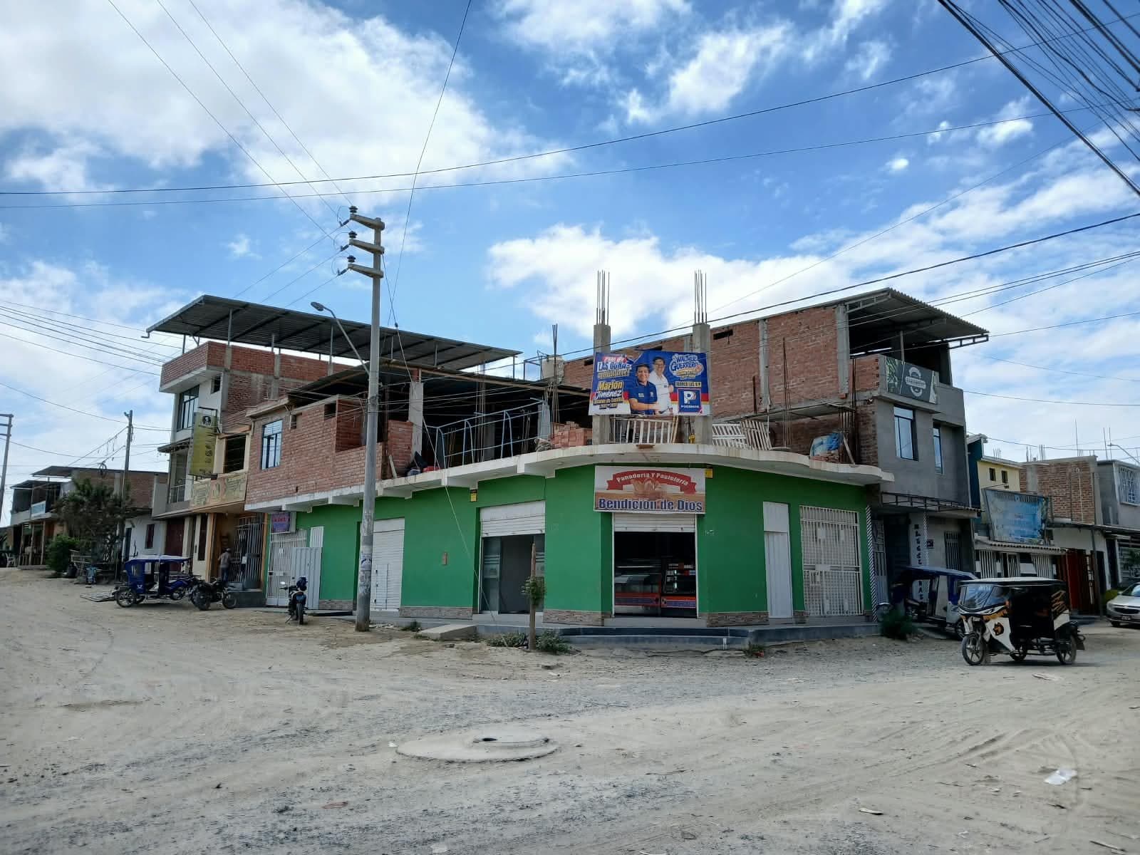 CASA EN VENTA A.H LAS MERCEDES 5