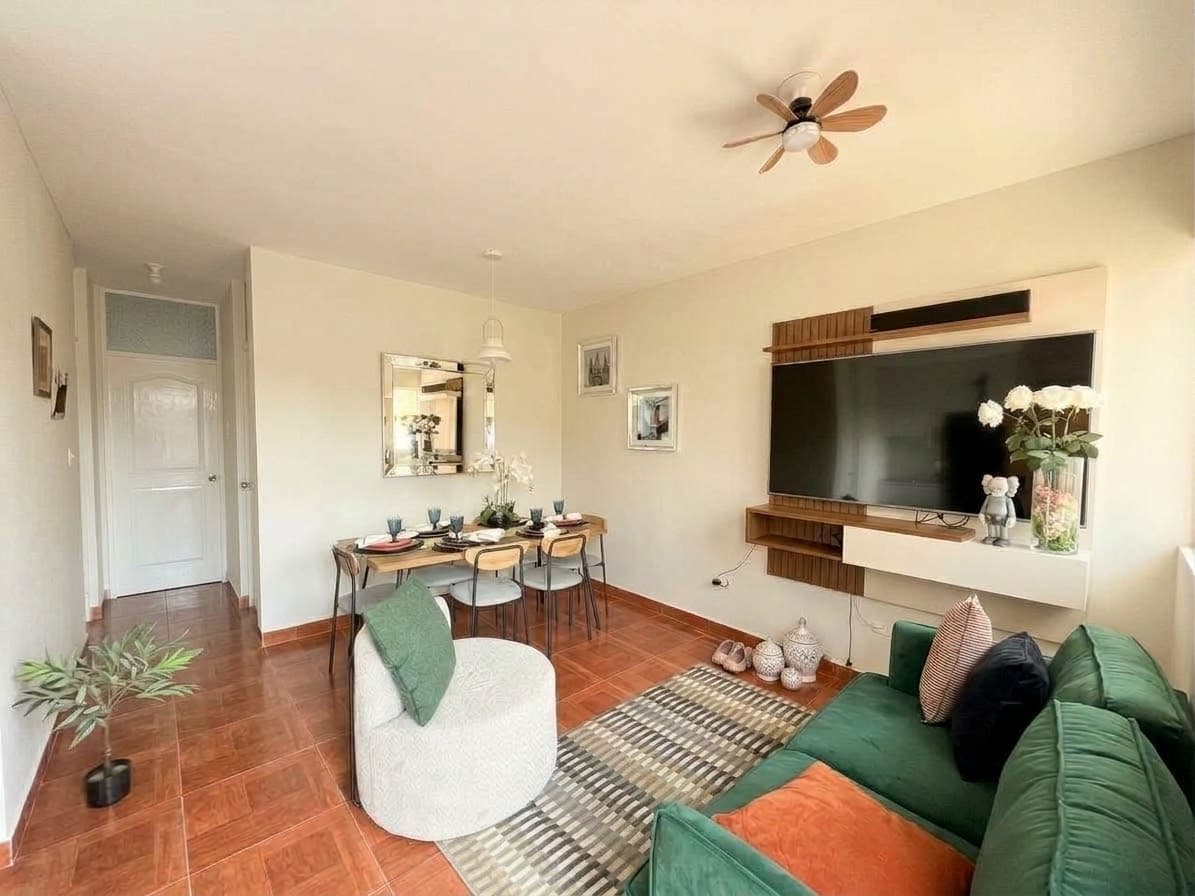 Alquilo casa de 1 piso Amoblado en castilla 2