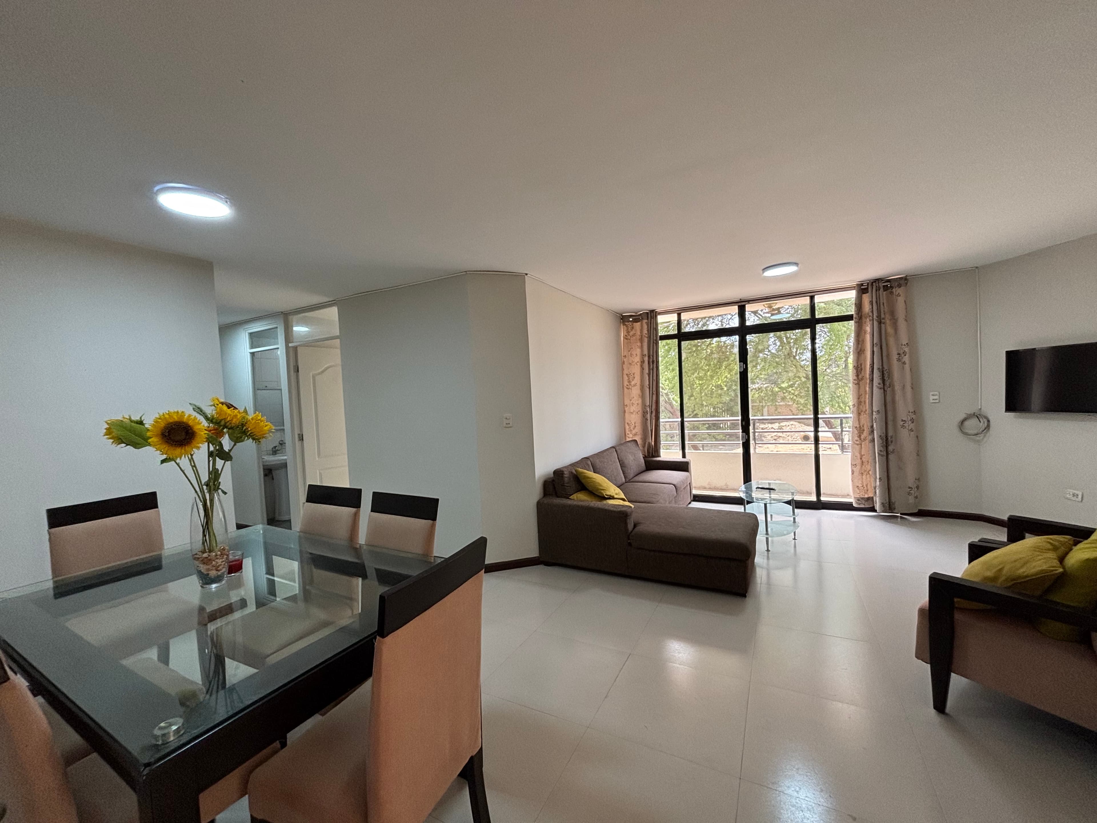 Alquilo Departamento Amoblado en Urb. Miraflores