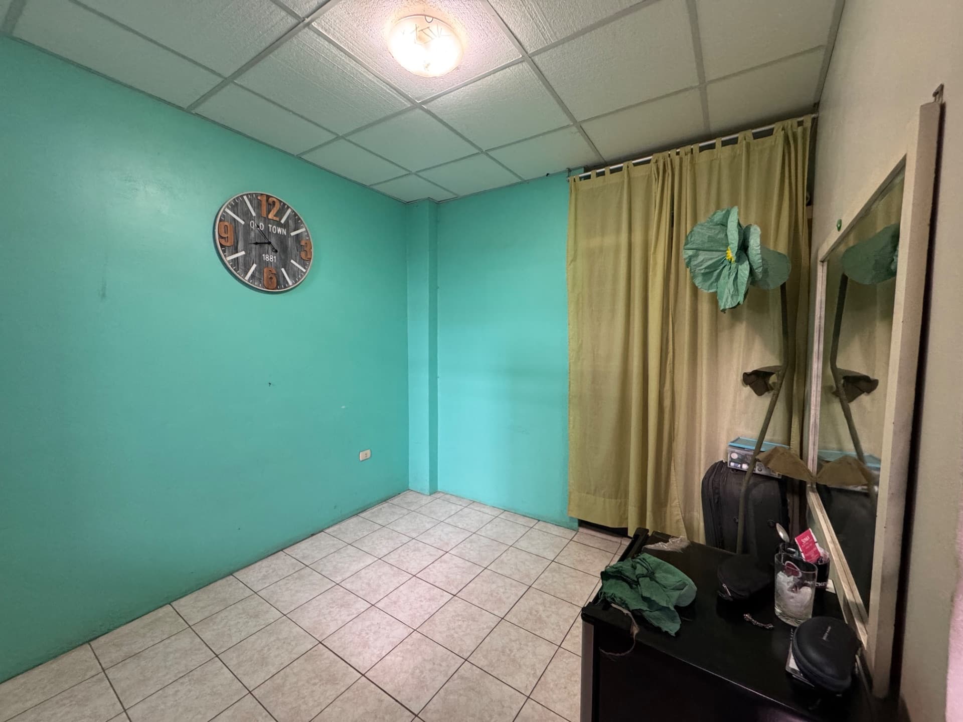 Vendo casa de 3 pisos en centro de piura 5