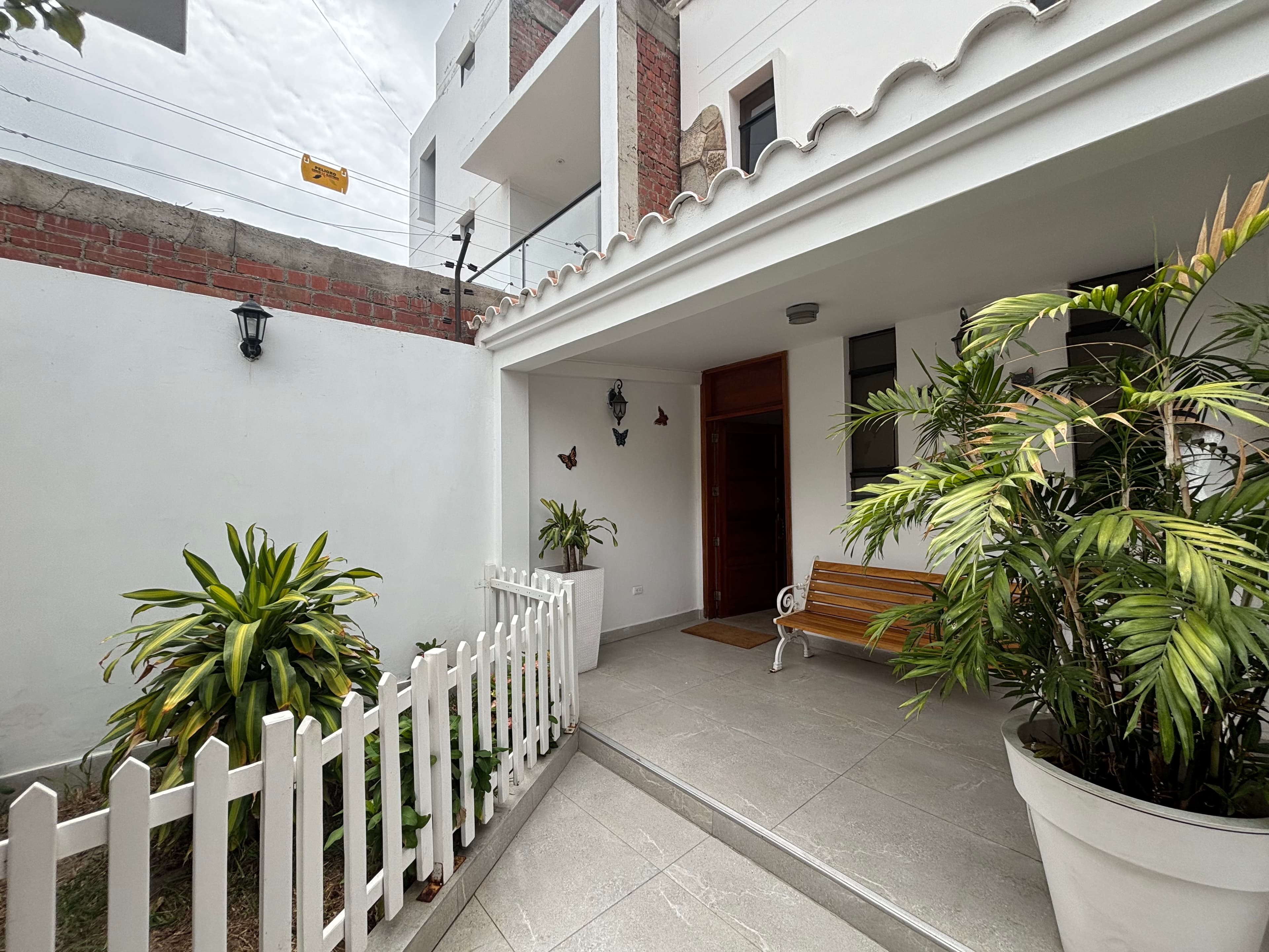 Vendo lujosa casa en Urb. San Eduardo Piura 3
